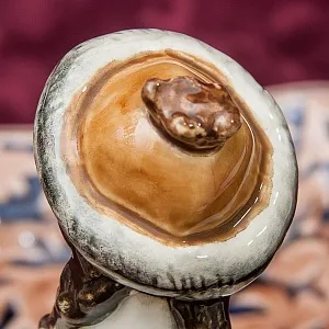 Коллекционная статуэтка - мелочевница «Киргизка с ковром», Фаянс ЗиК Конаково СССР, 1957 год. 