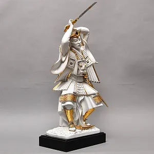 Большая Авторская Фарфоровая статуэтка «Самурай - Путь Воина», Ahura Италия, 80-е годы ХХ века.