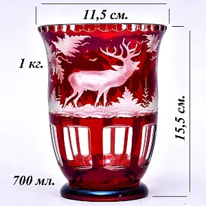 Винтажная Ваза «Охота» Рубиновый Хрусталь, Egermann, Богемия, Чехия, середина ХХ века.