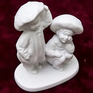 Коллекционная Авторская Статуэтка «Грибочки» из серии «Детский Утренник», фарфор ИФЗ, Россия.