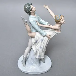 Коллекционная Фарфоровая статуэтка «Балетная пара. Танец», Nao by Lladro Испания, 80-е гг.