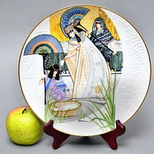 Коллекционная Фарфоровая тарелка «Еврейские предания. Бифья и Моисей», Knowles США - 1985 год.