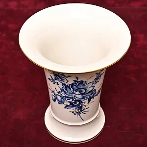 Коллекционная Ваза «Голубые Цветы», Фарфор MEISSEN Германия - 1980 год.