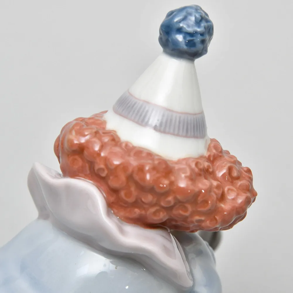 Фарфоровая статуэтка «Маленький клоун с мячом и собачкой» Lladro, Испания - 1985 год.