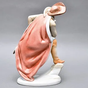 Коллекционная Фарфоровая статуэтка «Сирано де Бержерак», Herend Венгрия, середина ХХ века. 