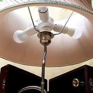 Дизайнерская Электрическая Настольная Лампа Светильник «Труба в Кофре» - 1965г».