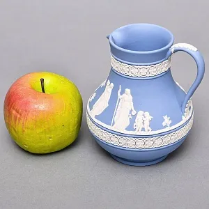 Кувшинчик - Молочник - Сливочник «Голубой Антик», фарфор ВЕДЖВУД / WEDGWOOD, Англия.