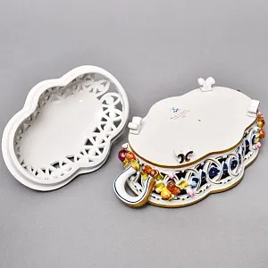 Сухарница - Конфетница - Шкатулка с крышкой «Дары лета», Фарфор Giulia Mangani Италия, 70-е годы.