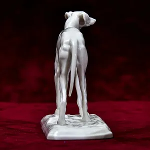 Редкость! Антикварная Фарфоровая Статуэтка «Собака. Арабская Борзая Слюги», Nymphenburg Германия.