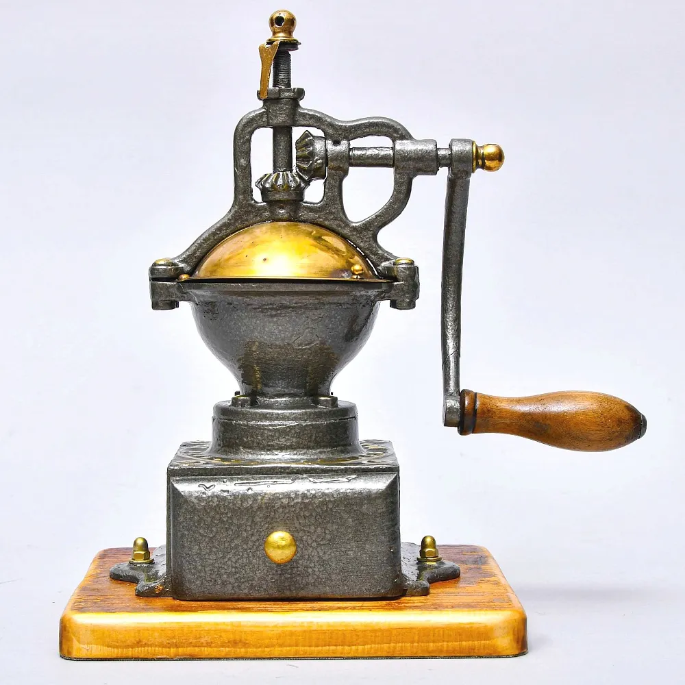 Антикварная Ручная Механическая Кофемолка - Мельница PEUGEOT, Франция начало ХХ века.