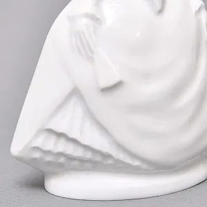 Коллекционная Фарфоровая статуэтка «Девушка с веером», MEISSEN / МЕЙСЕН Германия.