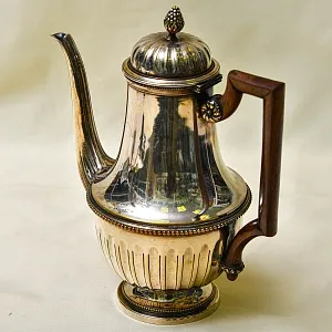 Винтажный Металлический Кофейник - Чайник на 1 л. Silverplate, SHEFFIELD Англия - середина ХХ века.