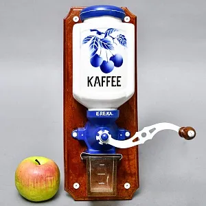 Старинная Настенная Ручная Механическая Кофемолка EREKA, Германия 50-е гг. ХХ века.