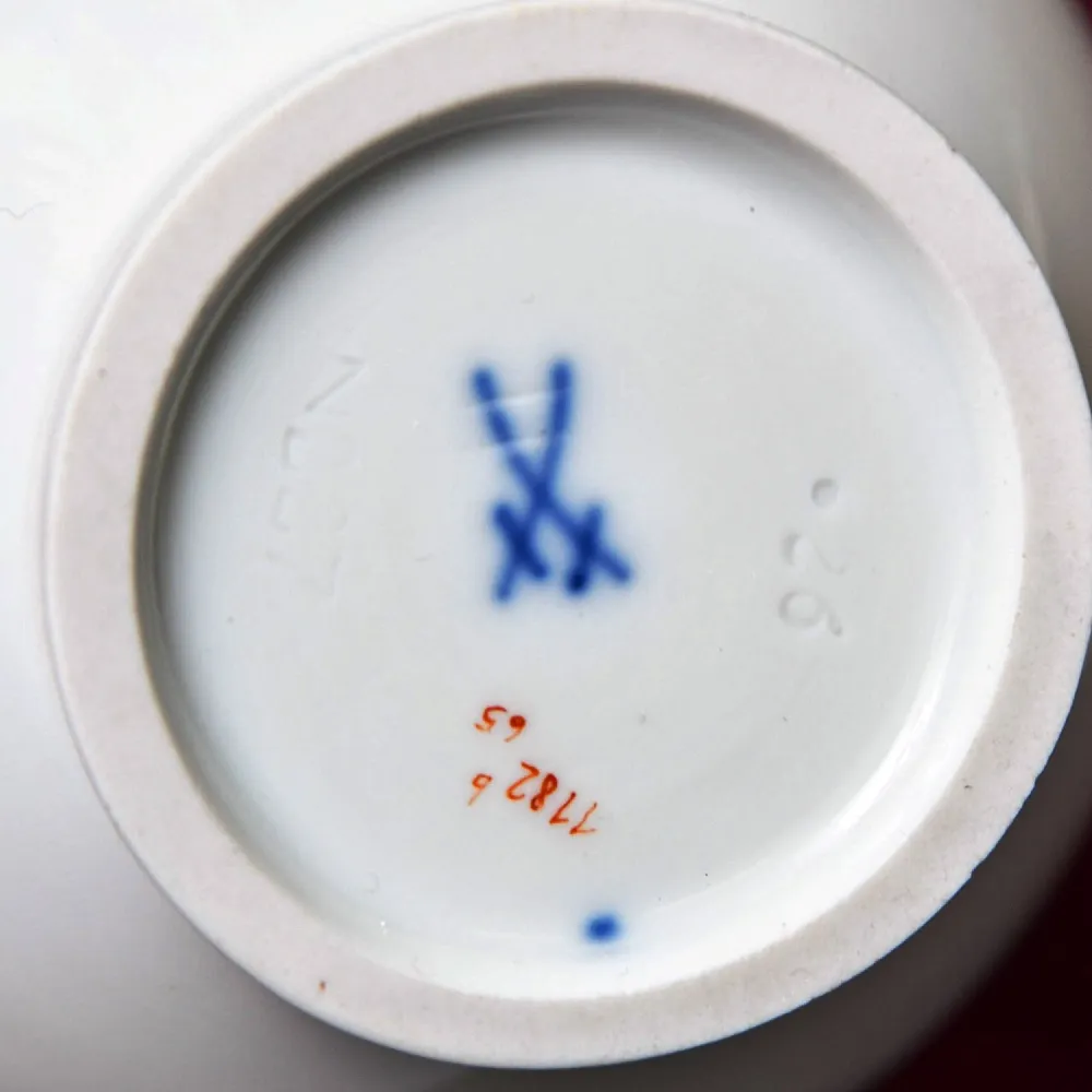 Коллекционная Вазочка - Кувшинчик - Соусник, Фарфор MEISSEN / МЕЙСЕН Германия - 1978 год.