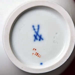 Коллекционная Вазочка - Кувшинчик - Соусник, Фарфор MEISSEN / МЕЙСЕН Германия - 1978 год.