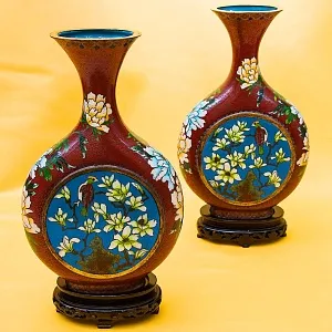 Большие Винтажные Парные Вазы «ПТИЦЫ В САДУ» в технике « Клуазоне» Китай первая половина ХХ века.