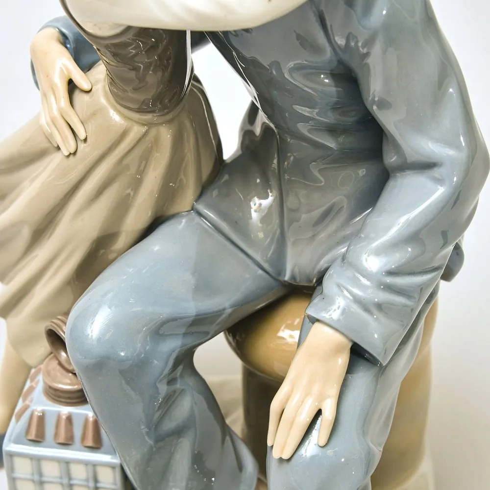 Редкость!!! Коллекционная Фарфоровая Статуэтка «ПОЦЕЛУЙ», Lladro Испания -1974 год.