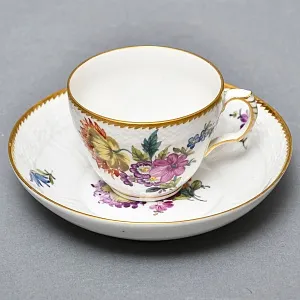 Антикварная Фарфоровая Кофейная пара «Цветочный букет», Royal Copenhagen Дания, 1870 - 1890 годы. 