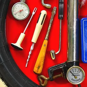 Коллекционное Рекламное Панно «Автомобильный ШИНОМОНТАЖ», СССР - 80 гг.