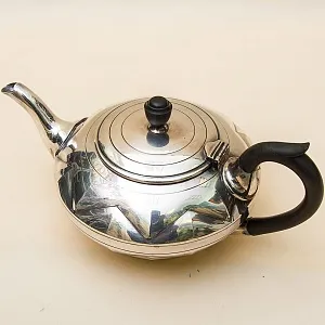 Набор для подачи Чая, АРТ ДЕКО, Silverplate William Hutton&Sons Англия, начало ХХ века.