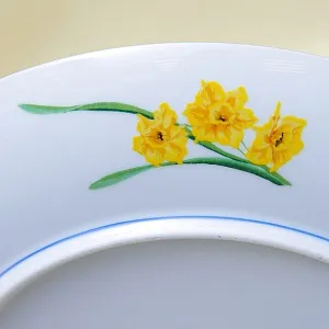 Коллекционная Тарелка - Блюдо «Май» - «Воробей и Нарциссы» Фарфор, Franklin Mint Япония, 1979 год.