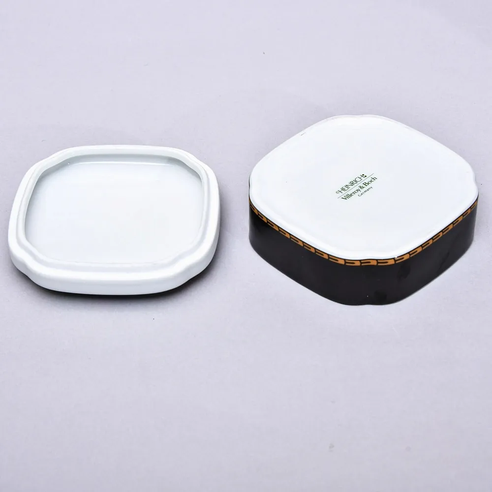 Коллекционная Шкатулка «Иван Царевич и Серый волк» из серии «Русские Сказки», Фарфор VIlleroy&Boch, Германия.