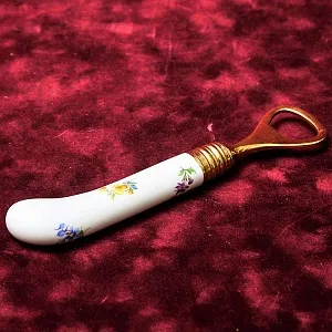 Открывалка для бутылок с фарфоровой ручкой «BLUMEN», MEISSEN / МЕЙСЕН Германия, 50-е гг.