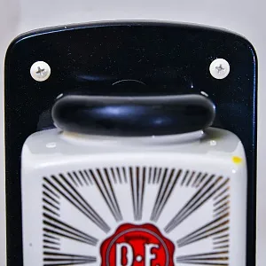 Винтажная Настенная Ручная Кофемолка «Чёрный Кофе», Голландия PeDe, середина ХХ века.