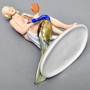 Коллекционная статуэтка «Обнаженная девушка с зеркалом и павлином», Фарфор, FASOLD & STAUCH Германия.