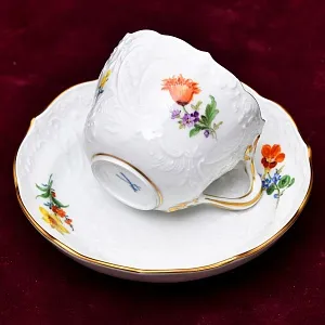 Коллекционая Кофейная пара «Цветочная россыпь», Фарфор MEISSEN / МЕЙСЕН Германия.