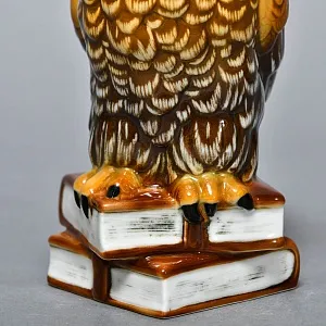 Коллекционная Фарфоровая статуэтка «МУДРАЯ СОВА», Карл Энс / Karl Ens Германия, начало ХХ века. 