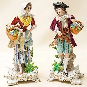 Парные Фарфоровые статуэтки «Сельская Ярмарка» Н-22см. SITZENDORF, Германия - 50гг..