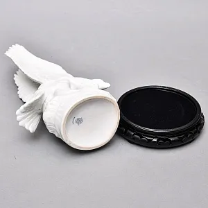 Коллекционная Фарфоровая Статуэтка «Птица. Орел с рыбой», Unterweisbach Германия, 1958 - 1976 годы. 