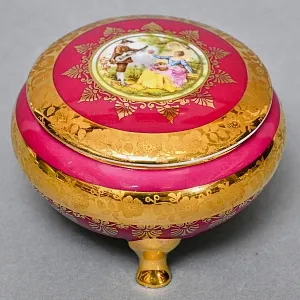 Антикварная Фарфоровая Шкатулка - Бонбоньерка «Дама с Кавалером - Свидание», DW Karlsbad, Германия 20-е гг.