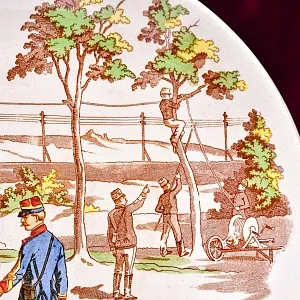 Антикварная Тарелка «Первая телеграфная линия», Фаянс Sarreguemines, Франция конец XIX века.