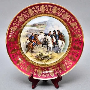 Коллекционная тарелка - блюдо «Наполеон в сражении при Гейльсберге», Фарфор Porcelaine de Paris Франция.