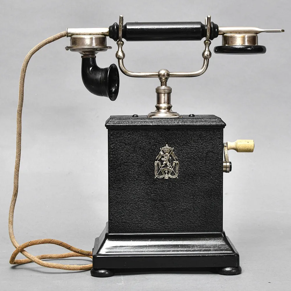 Старинный Настольный Телефонный аппарат - Телефон «LM Ericsson & Со», Бельгия -1905 год.