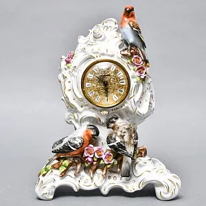 Каминные Кварцевые Часы «Певчие Птицы», фарфор Unterweissbach, Германия 80-е годы ХХ века.