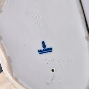 Коллекционная Фарфоровая статуэтка «Мальчик с собакой. Юный пастух», Lladro Испания.