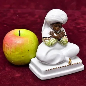 Коллекционная Фарфоровая статуэтка «Восточный Паж», Karl Ens Германия, первая половина ХХ века.