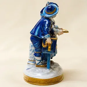 Парная Фарфоровая Статуэтка «Маленький Шарманщик» ФОЛКСТЕД - VOLKSTEDT  Германия.