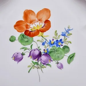 Сервировочная Тарелка - Блюдо треугольной формы «BLUMEN», Фарфор MEISSEN Германия - 1982 год.