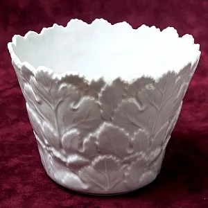 Фарфоровая Ваза - Кашпо «ДУБОВЫЕ ЛИСТЬЯ», FURSTENBERG, Германия, 70 -е годы ХХ века.