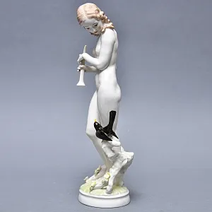 Коллекционная статуэтка «МЕЛОДИЯ. Девушка и Птица», Фарфор Hutschenreuther Германия, 1955 - 1968 годы.