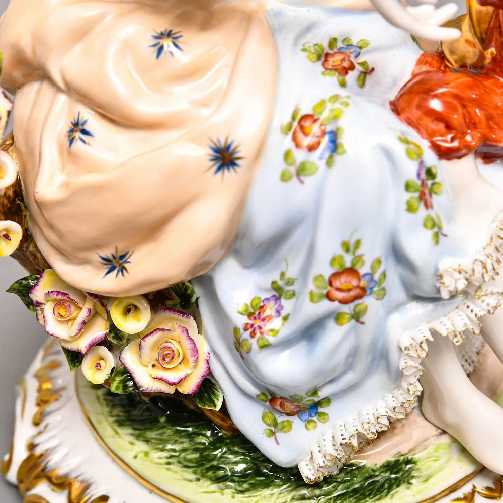 Коллекционная Фарфоровая Статуэтка «Материнство. Мать и Дитя», SANDIZELL PORCELAIN Германия.