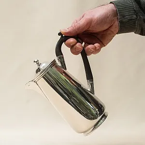 Классический Металлический Кофейник - Кувшин на 0,8 литра. Silverplate, SHEFFIELD Англия 50-е годы ХХ века.