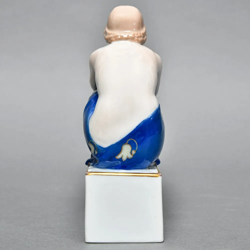 Антикварная Фарфоровая статуэтка «Девушка с виноградом», ROSENTHAL Германия, 1923 - 1933 годы. 