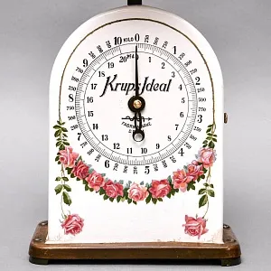 Антикварные Кухонные Весы «Гирлянда из Роз» в Фарфоровом корпусе KRUPS IDEAL, Германия -1915 год.