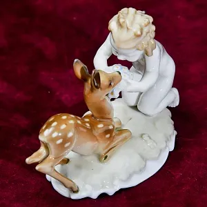 Фарфоровая статуэтка «Путти и олененок», Hutschenreuther, Германия - 1955 год..