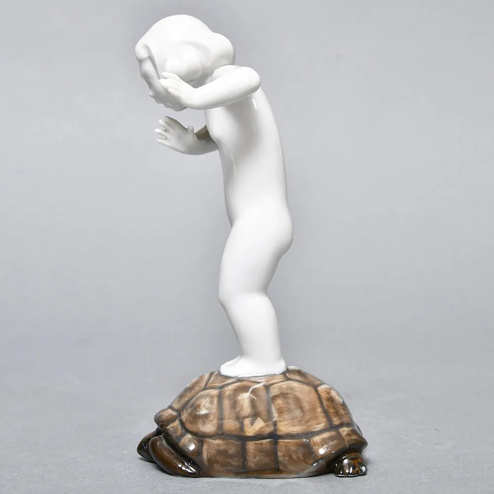 Антикварная Фарфоровая статуэтка «Девочка на черепахе», ROSENTHAL Германия, середина ХХ века.